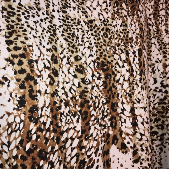 Leopard Ruffle Layers Top, size PXL - Picture 7 of 8